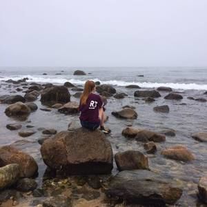 Meet your Posher, Anika